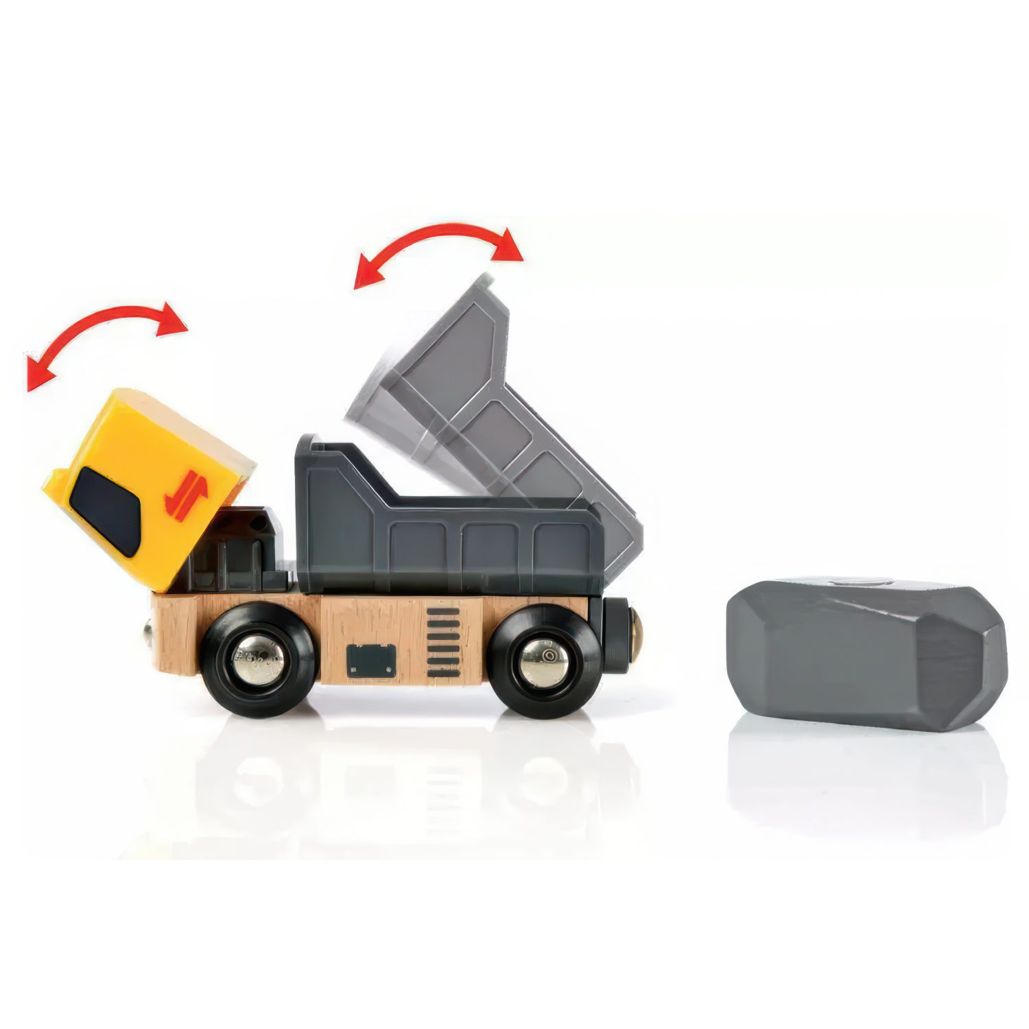 Деревянная железная дорога BRIO с автодорогой и переездом, 32 элемента