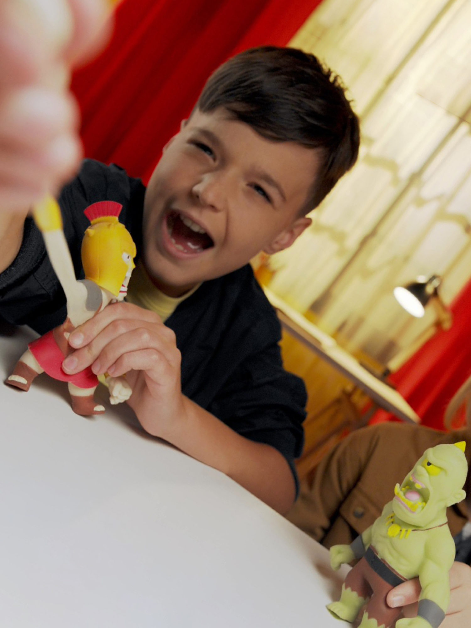 Тянущаяся фигурка 1TOY Monster Flex серия 4, Гладиатор, монстр тянучка, 15 см