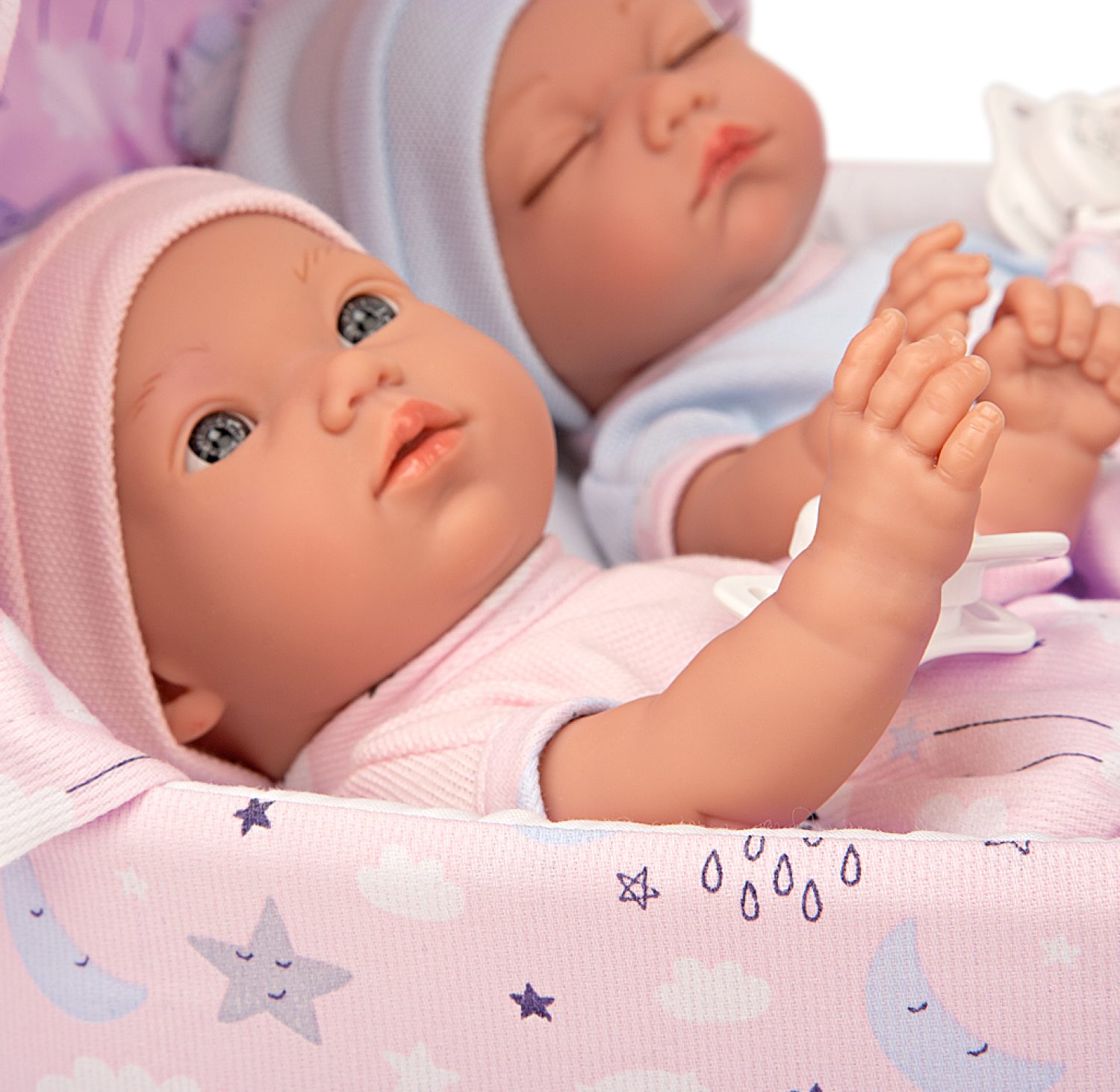 Куклы-двойняшки Arias ELEGANCE BABIS GEMELOS 26 см, винил, с соской и люлькой-переноской, Испания