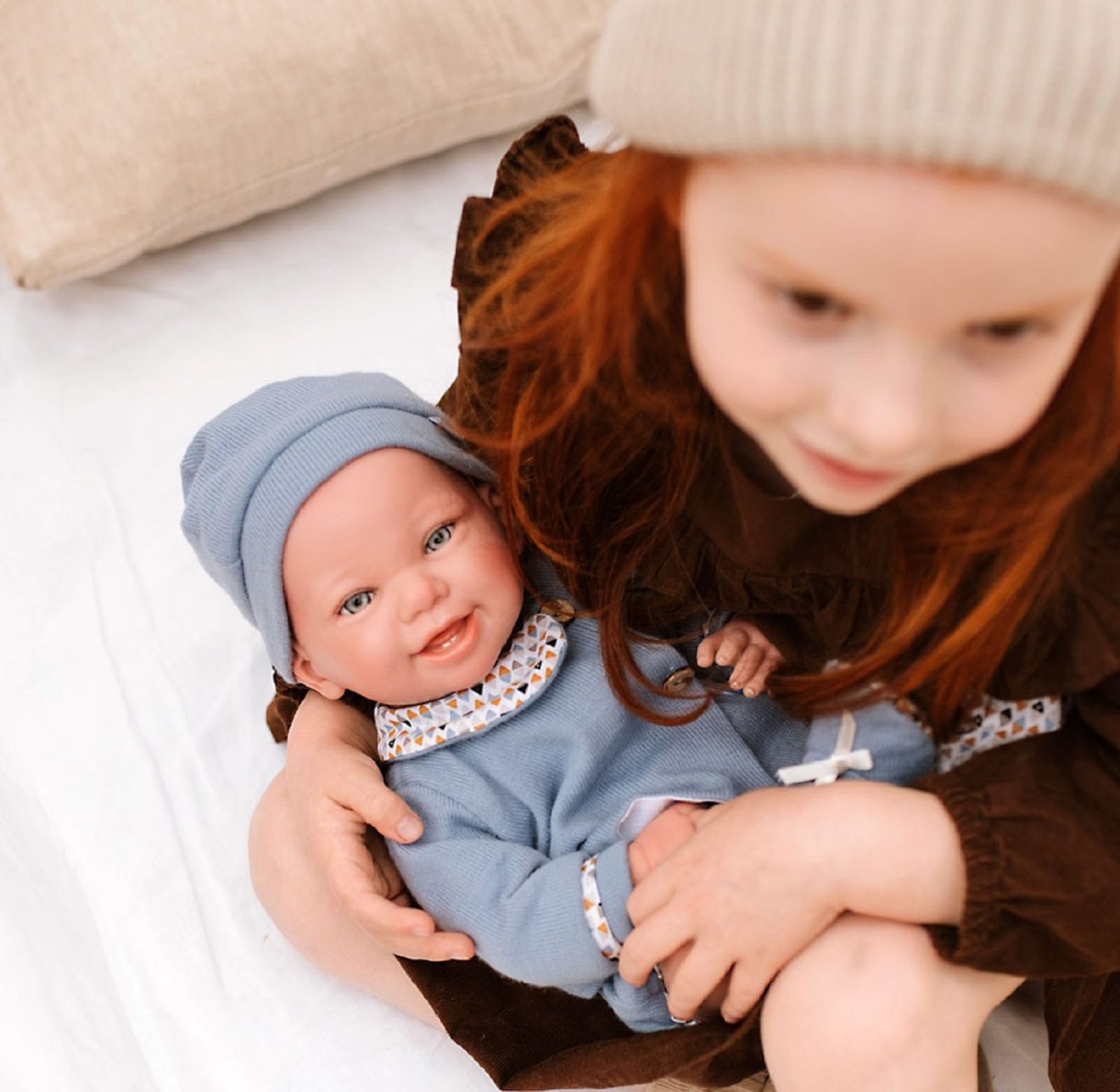 Новорождённый пупс Arias Reborns Daniel 45 см, мягкое тело, реалистичный, с соской на подвеске и спальным конвертом